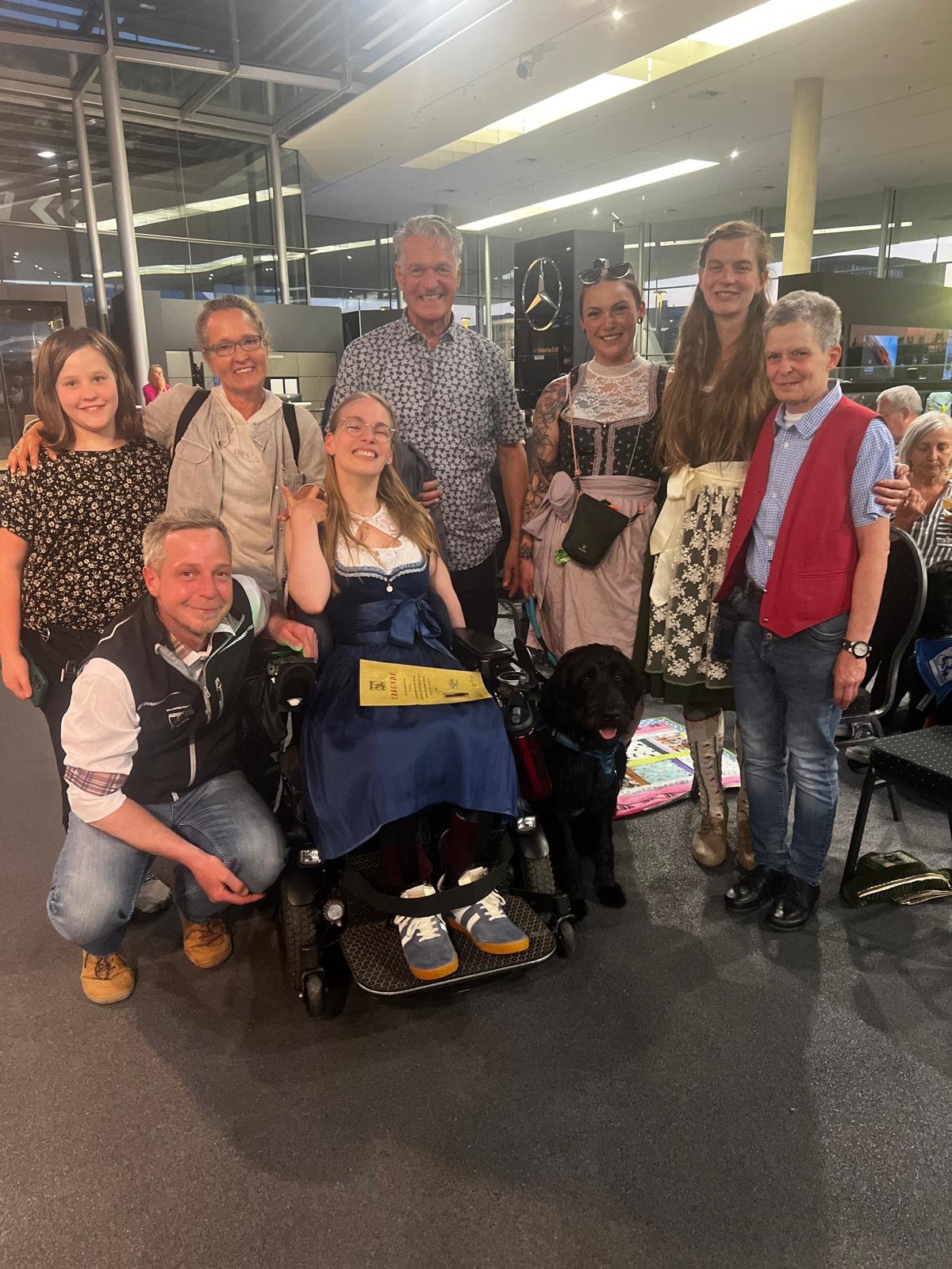 Gemeinsam feiern wir das neue Team.